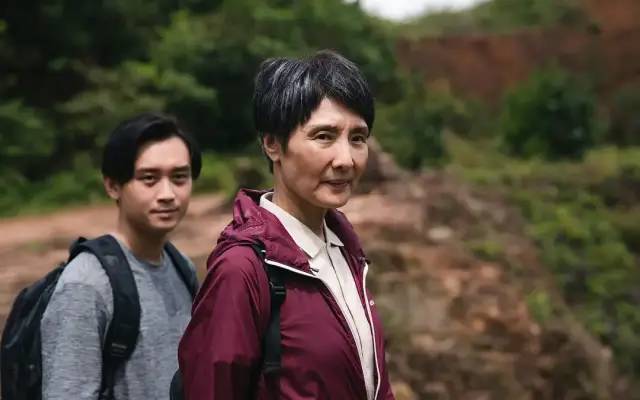 阿娇回乡完整视频,阿娇给自己颜值打80分