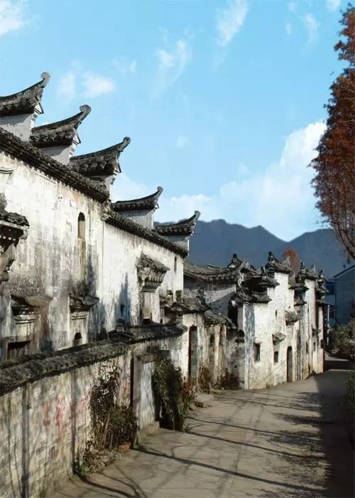 浙江隐藏一座仙境,浙江距离杭州1小时车程的城市