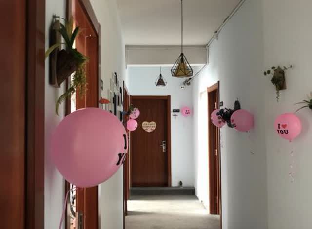 昆明一小区群租由“明”转“暗”生意依旧火爆,要提前三到五天预订