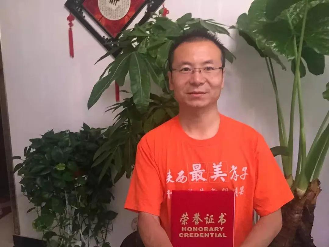 长成的华山.托就的佛