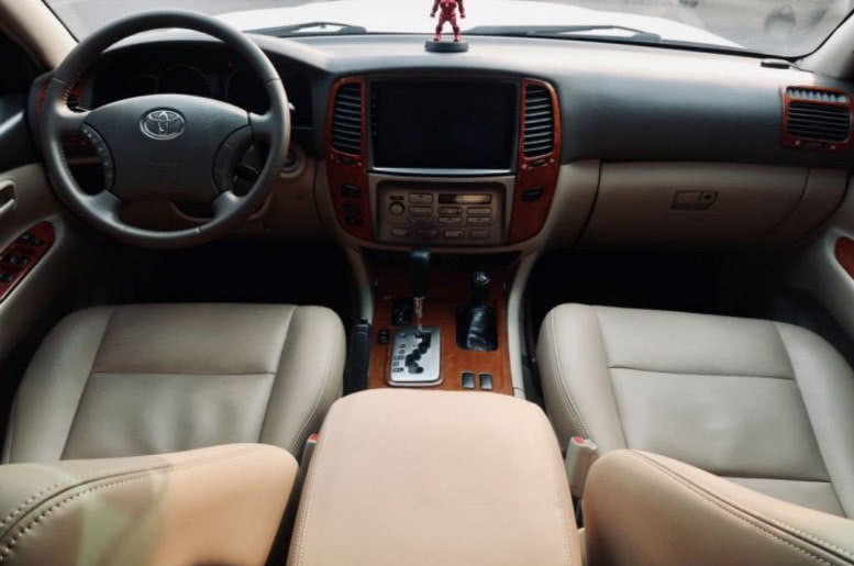 瘦死的骆驼比马大换句话说,陆巡4500柴油版二手11年