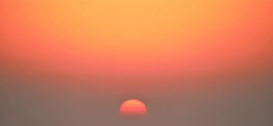 峨眉山金顶日月同辉高清大图,峨眉山日出云海彩虹风景