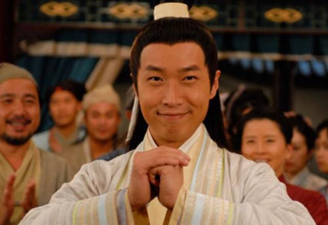 秀才出上联：“相貌如春花朝露，怎样常在”，少女的下联很经典