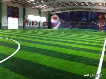 人造草坪足球场技术要求,人造草坪足球场尺寸一般是多少