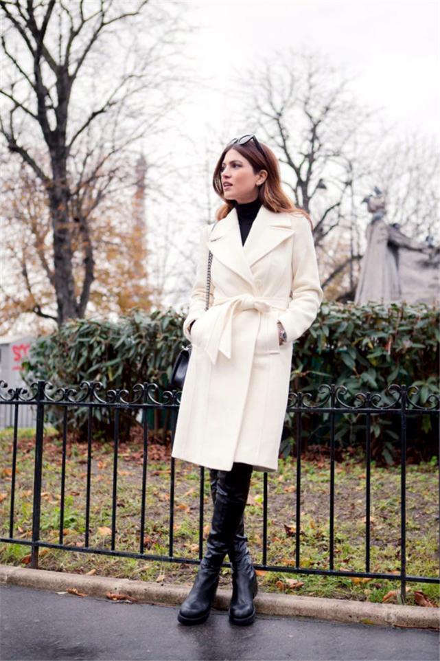 大衣阔腿裤今冬照着穿显瘦又洋气,阔腿裤搭配中长靴加羽绒服