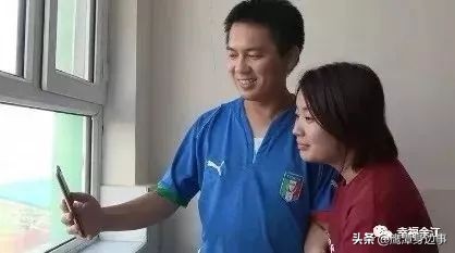 这对小夫妻爱情故事感动了亿万人,这对情侣的爱情故事感动了亿万人