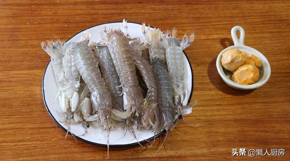 如何挑肉质肥美的皮皮虾,又到了吃皮皮虾的季节