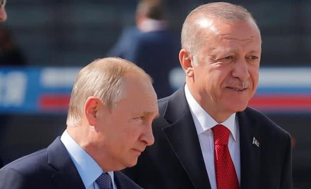 普京埃尔多安莫斯科航展,普京给埃尔多安看航展