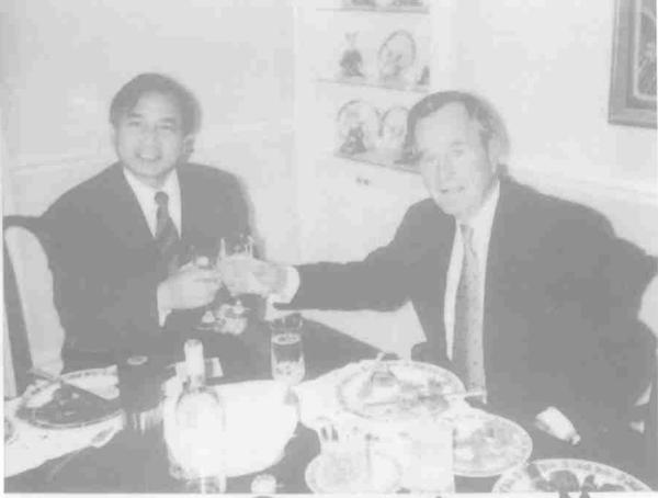 第一个买法拉利的男人，蹲过板房，但一生低调捐款6.3个亿