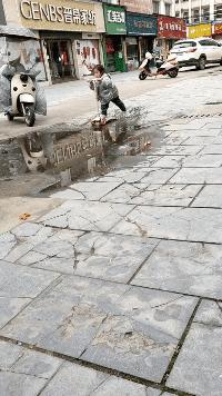 39张搞笑车祸动图,交通事故搞笑gif动图