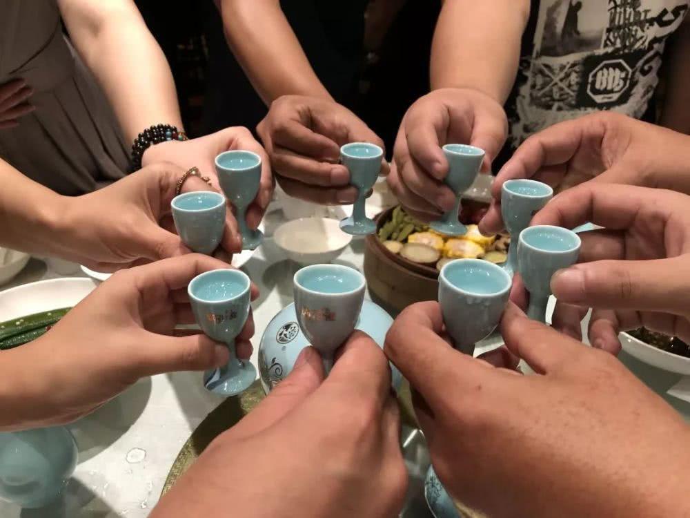 和茅台叫板的白酒,西凤酒为什么不能取代茅台