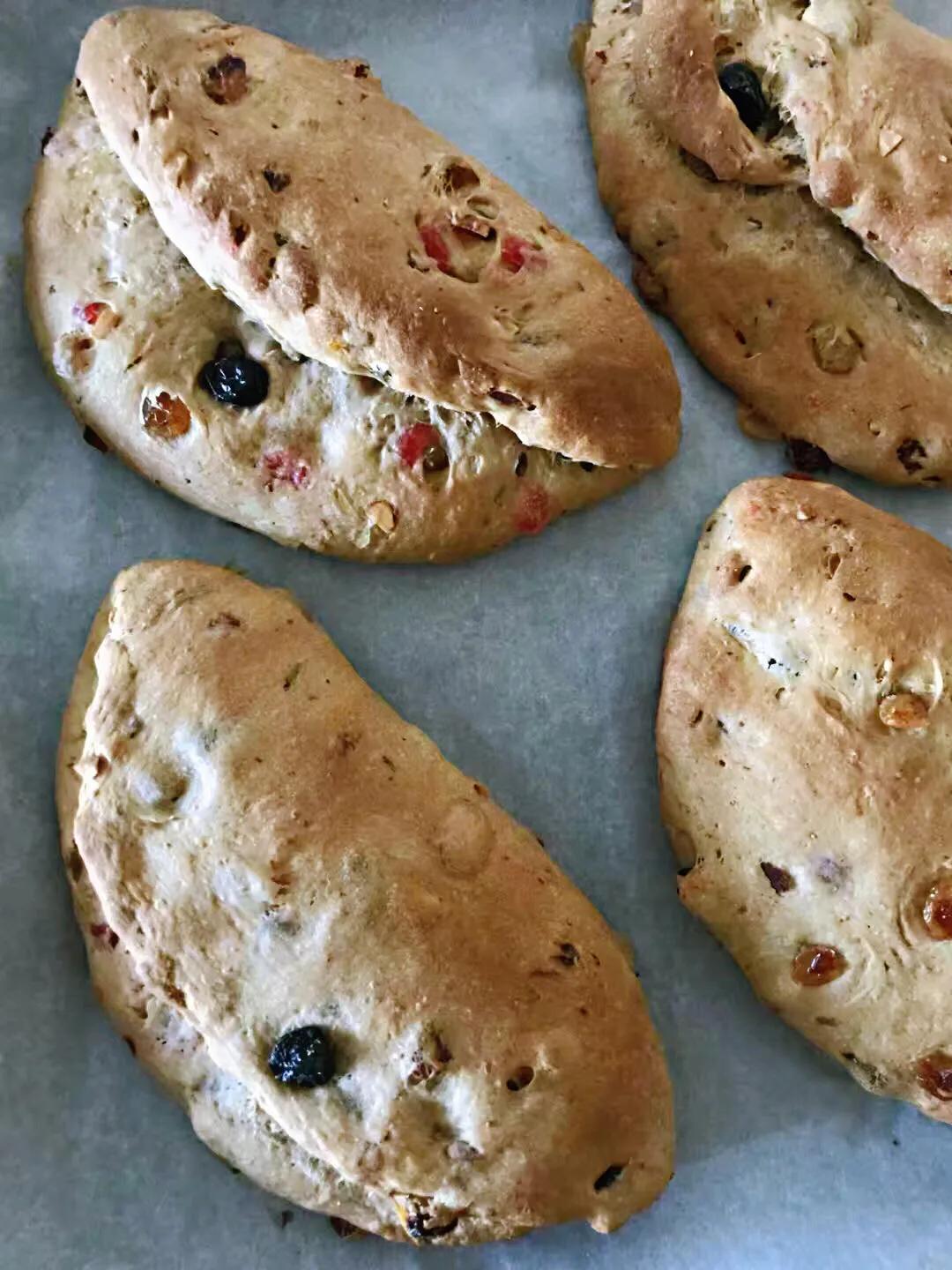 德国圣诞节必备的传统面包 (德国圣诞面包正宗做法)