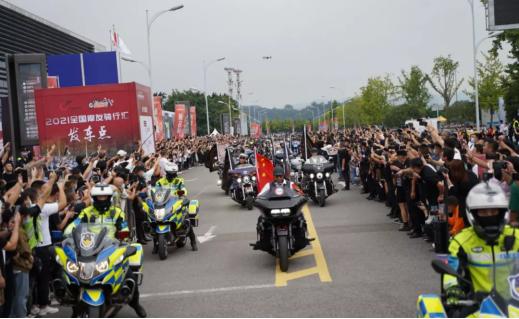 全国各地摩友齐聚重庆,2020重庆摩博会摩友狂欢夜