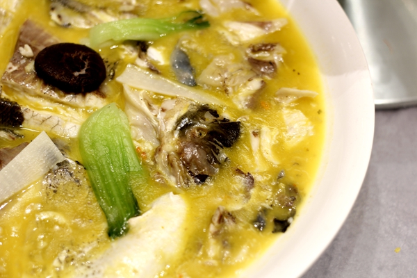 菜烩鲢鱼头,扬州抓烩鲢鱼头做法