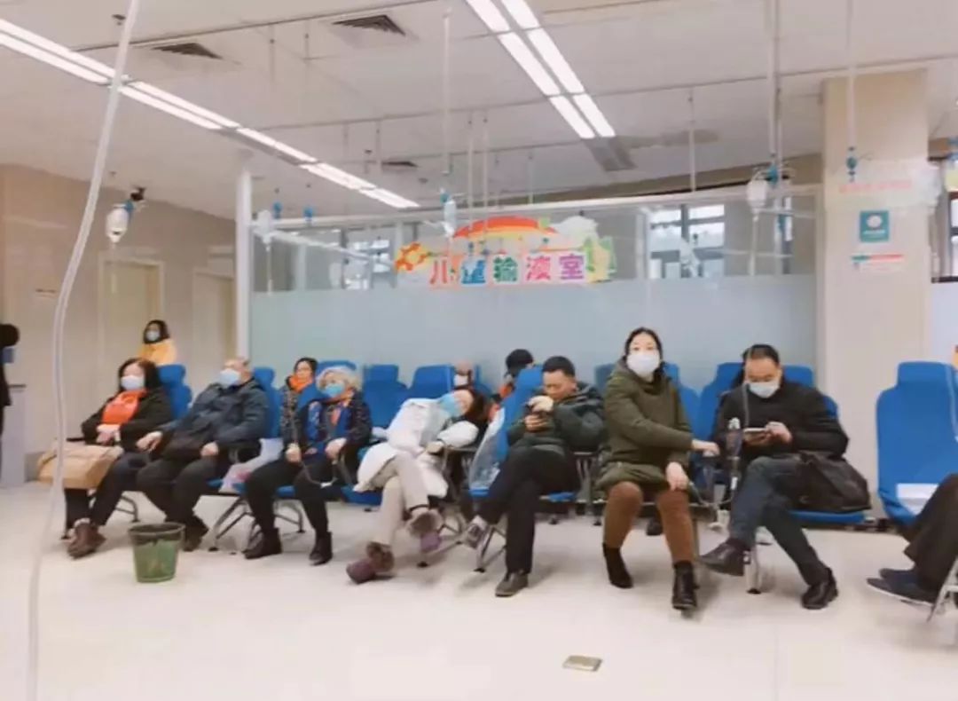 武汉24岁女孩抗肺炎经历,武汉女孩生病