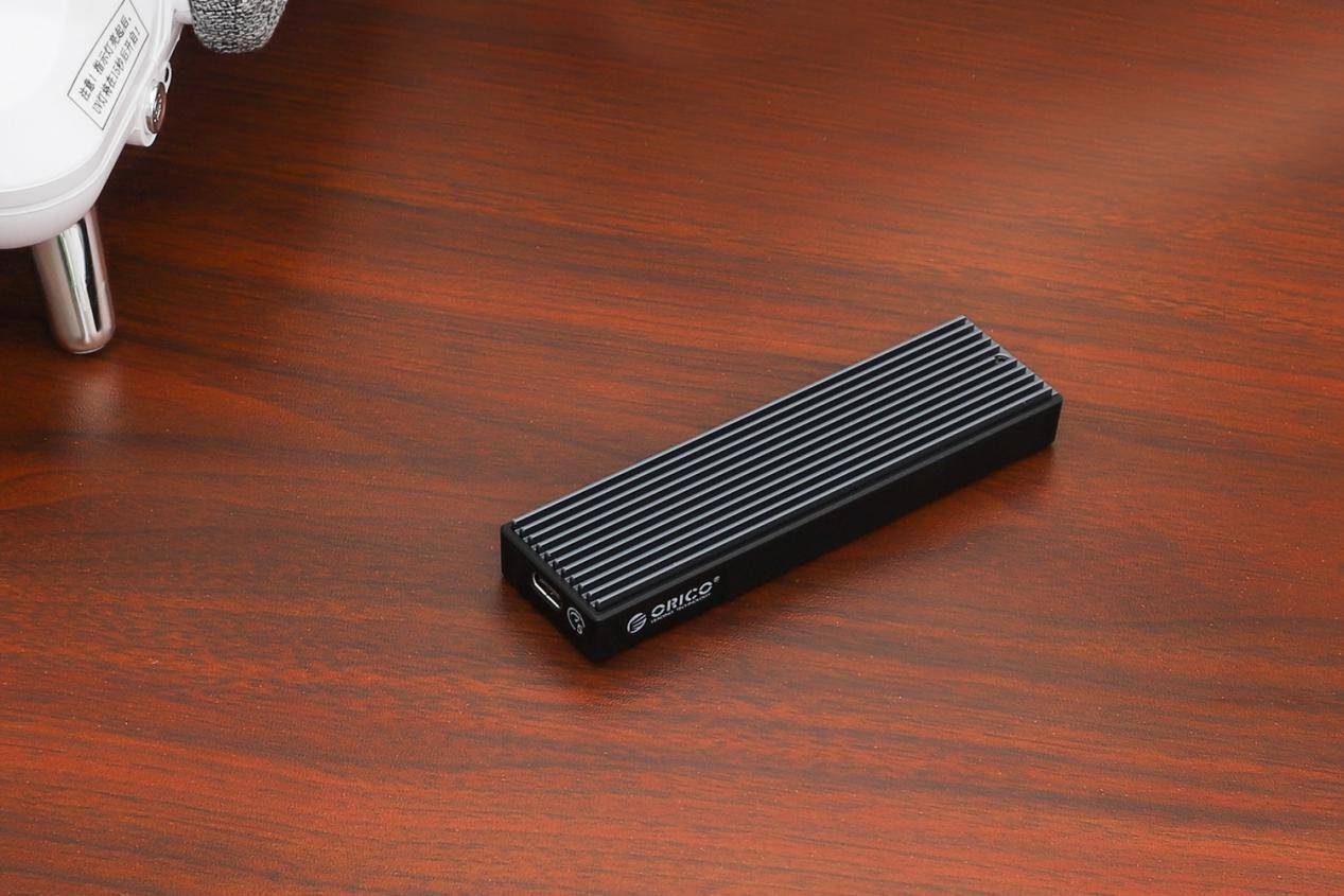 1tb和2tb固态哪个划算,1tb跟2tb固态价格差多少