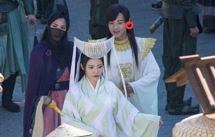 《天龙八部》路透！新版段誉戴耳钉、发型“非主流”，糊剧预定！