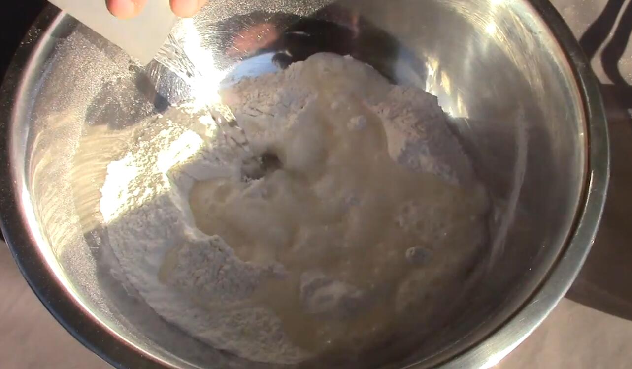 怎样炸外皮酥脆的油条绝密配方,如何快速炸油条又脆又蓬松