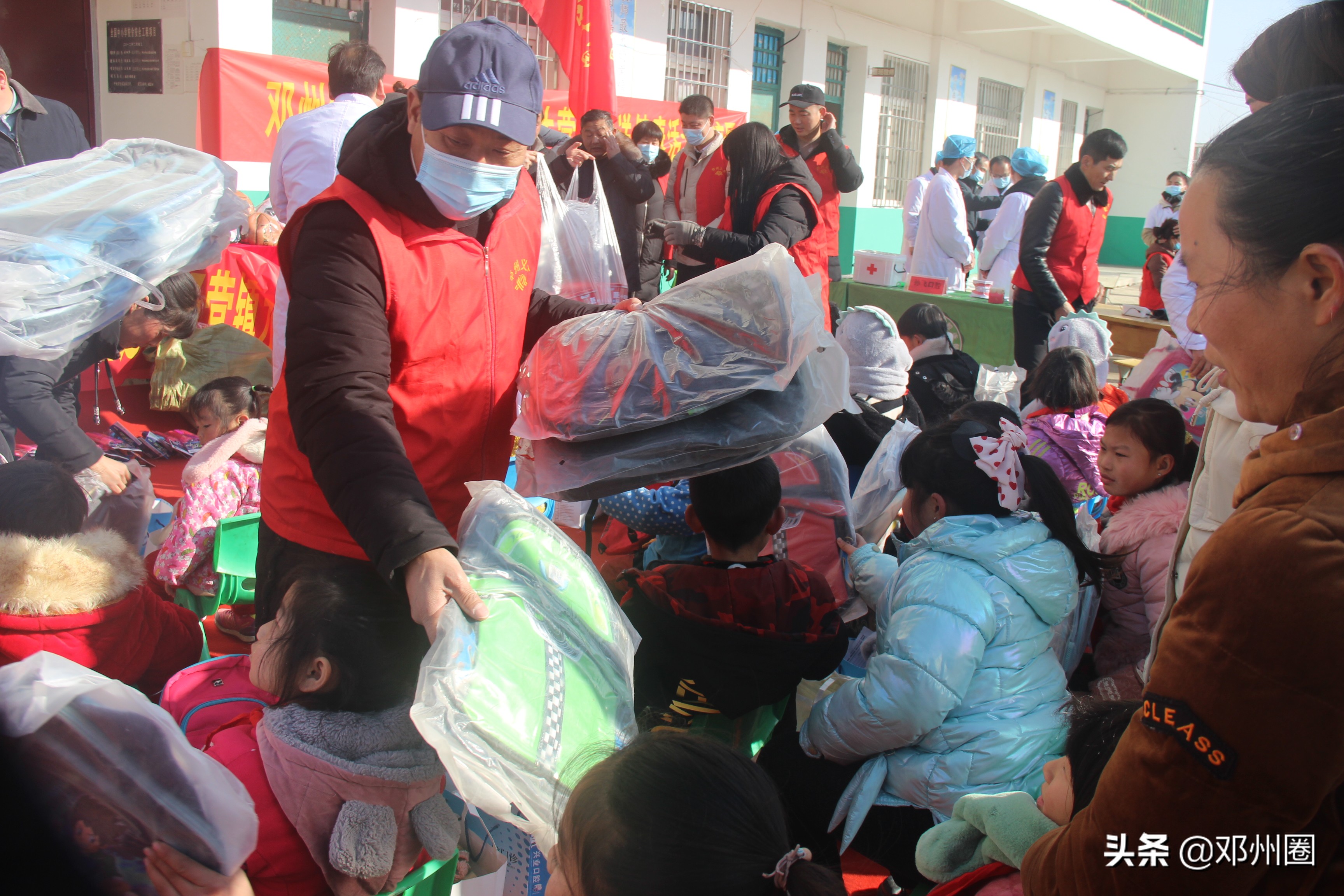 邓州乡贤燕天举：六年寸草心报得桑梓情