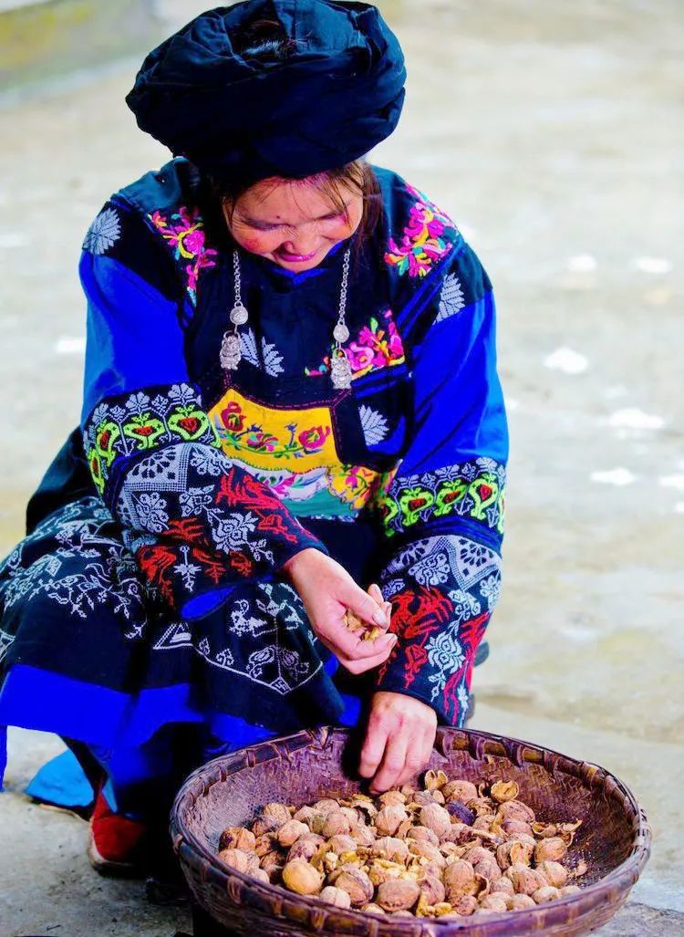 洛克徒步木里到稻城翻的是哪座山,秘境四川甘孜