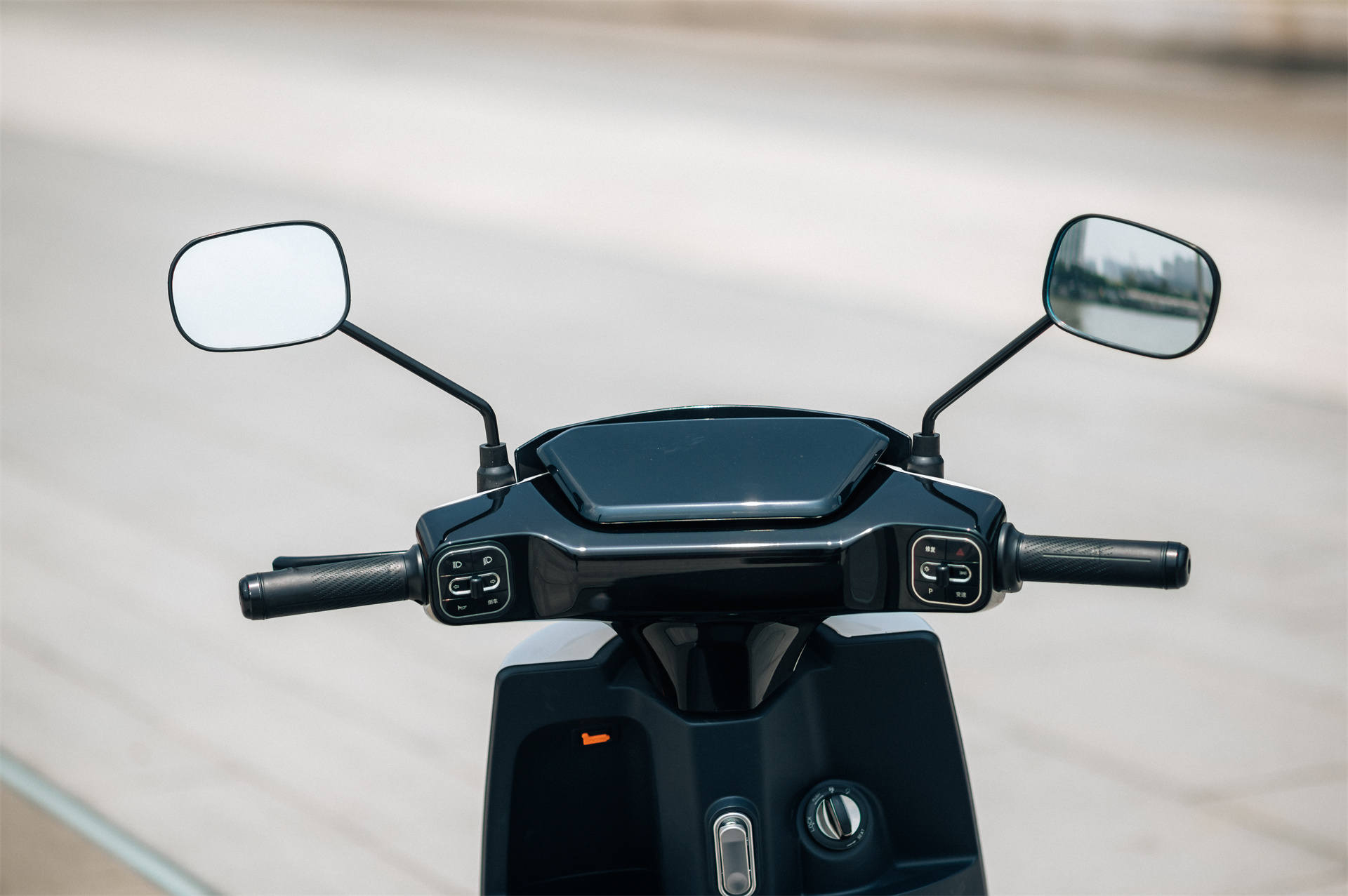 新款爱玛电动车真实测评,电动自行车续航500公里靠谱吗