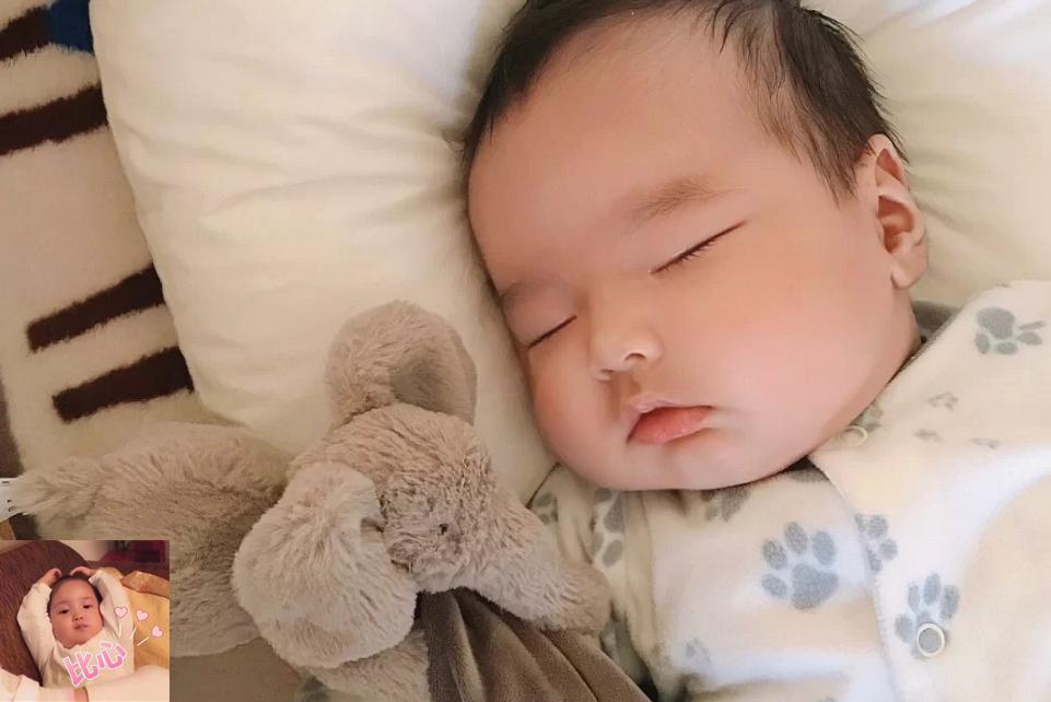 宝宝习惯性哭闹的原因和解决方法,宝宝老是哭妈妈崩溃