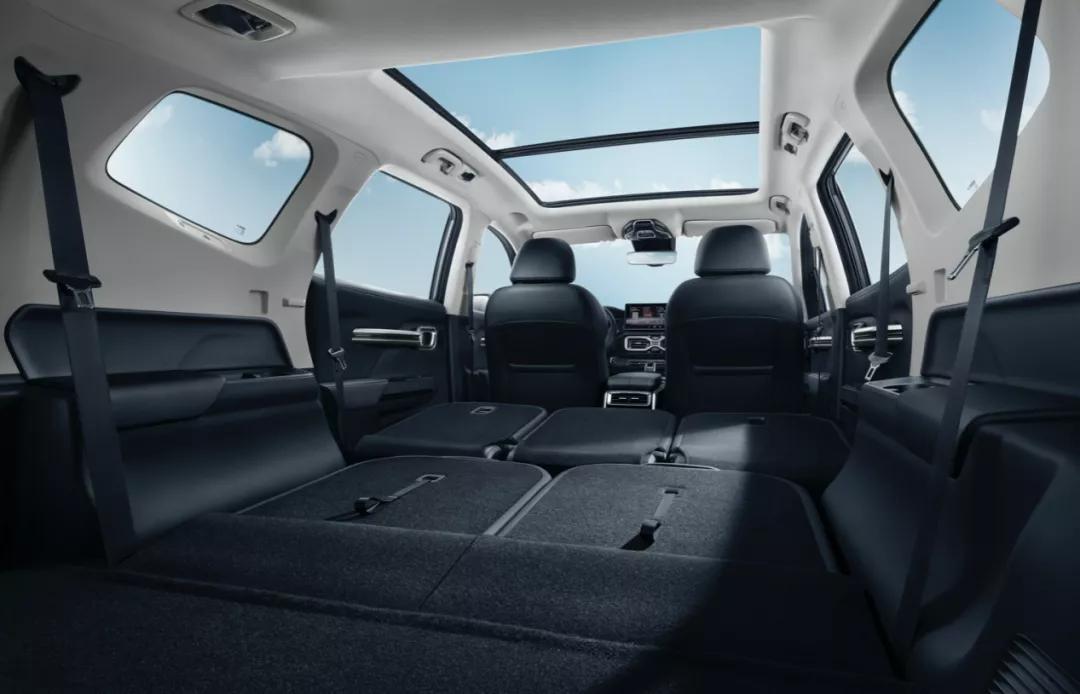 二手吉利豪越7座suv报价,吉利7座车豪越排量尺寸