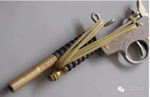 弹弓和皮筋要垂直吗,弹弓和枪有区别吗