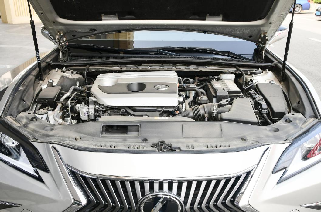 雷克萨斯es2.5自吸是几缸,雷克萨斯es2.5自吸怎么样