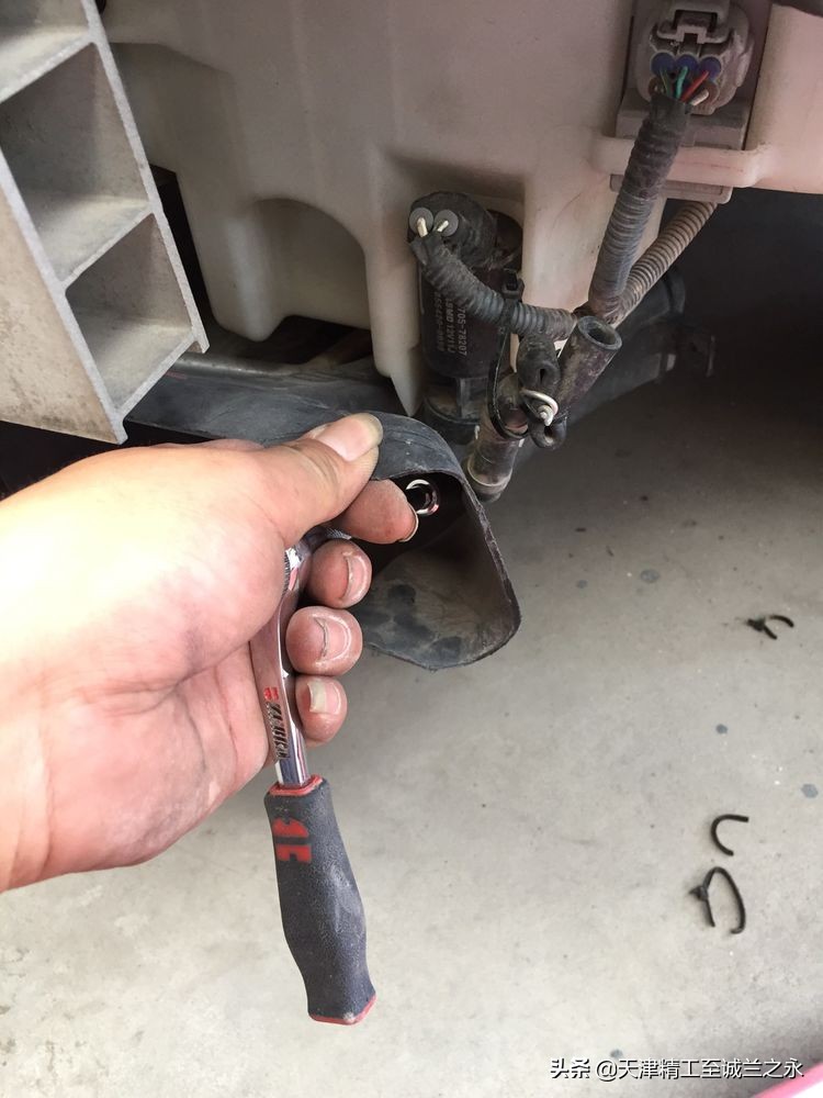 化州7哥翻新12代皇冠多少钱,11年丰田皇冠内饰翻新