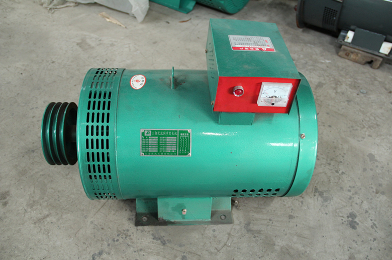 电动车下坡滑行可以给电瓶充电吗,电动车连续下坡能空挡滑行吗