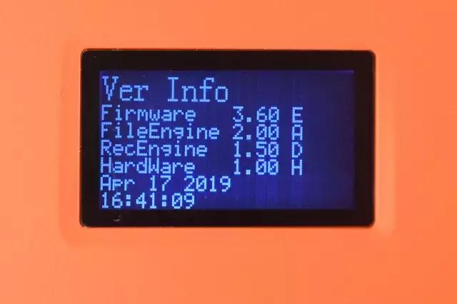 功能丰富的MAMEN智能数据读卡器