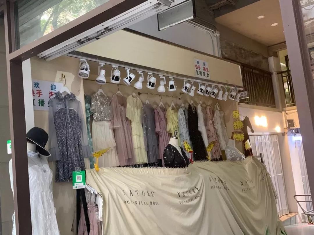 3平方店面租金90万一个月,广州3000平店铺出租