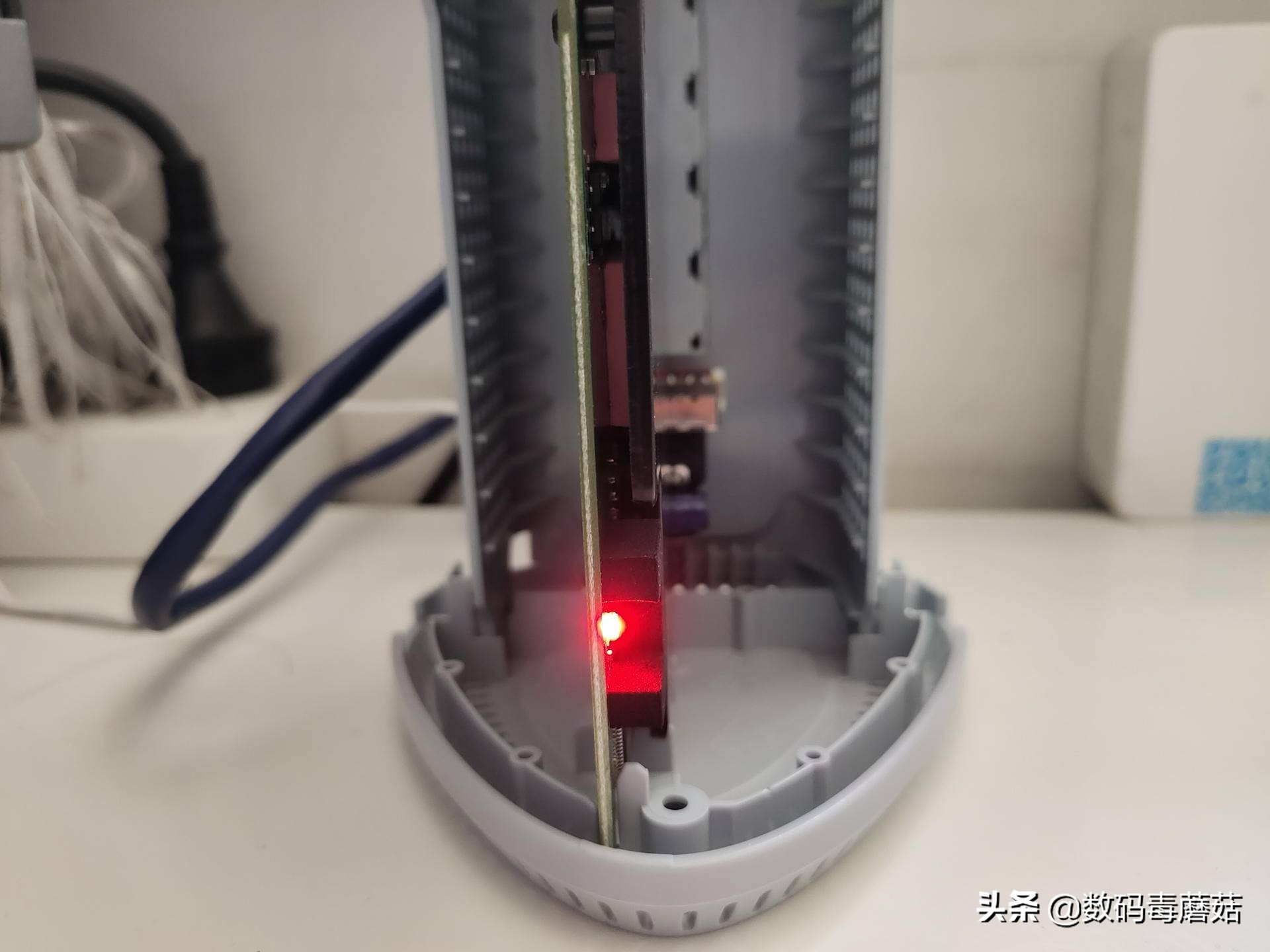 360wifi6路由器评测,360v6路由器子母装和双母装的区别