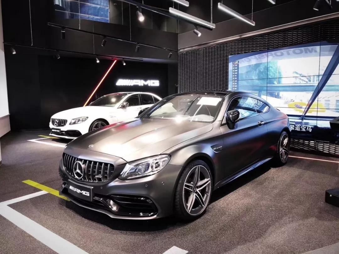 奔驰网红店,打卡网红店有什么意义