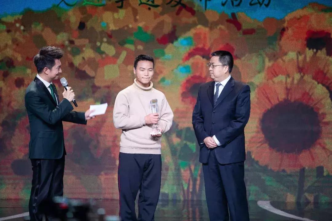 全国新时代好少年先进事迹发布,2020全国新时代好少年事迹展播