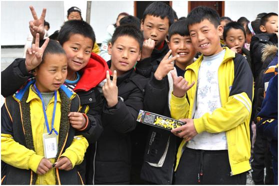 鍏崇埍闈掑皯骞村叕鐩婃垚闀胯惀,鍏崇埍鍎跨绛戞ⅵ璧疯埅蹇楁効鏈嶅姟娲诲姩