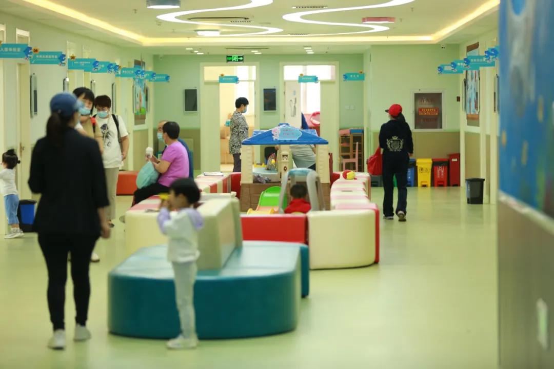 去通州区妇幼保健院坐几路公交车,从妇幼保健院步行到火车站怎样走