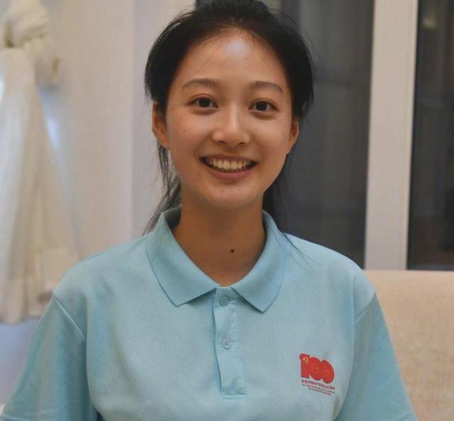 领诵归来后，中国传媒大学校花冯琳，新的努力方向是什么？