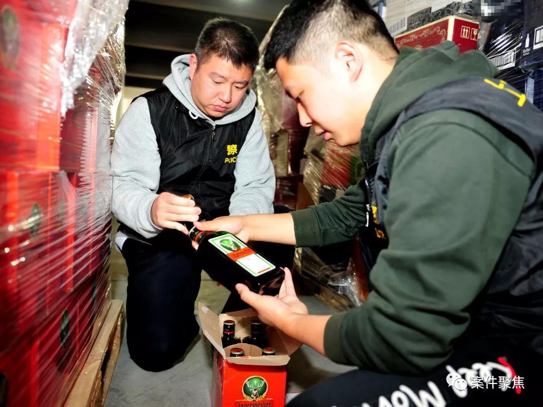 广州假冒lv包案件,首例假冒LV等箱包原材料案告破