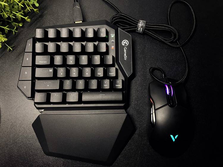 小鸡x2手柄如何玩吃鸡,gamesir盖世小鸡z2机械键盘