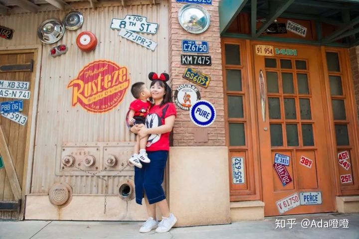 独自带2岁的娃怒刷了10次上海迪士尼，不听我听谁？