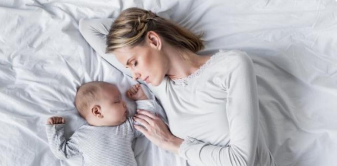 宝宝吐泡泡到底是玩还是怎么了,小宝宝吐是为啥