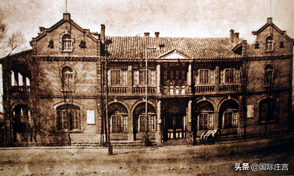 石家庄火车是什么样子的,火车怎么创造的