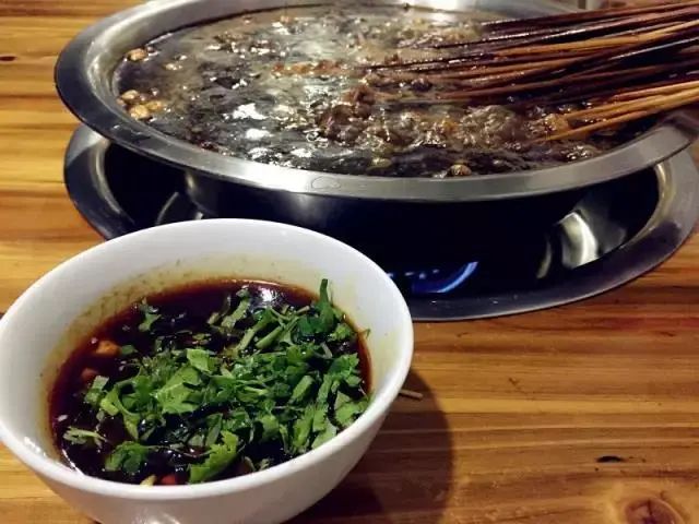 成都串串香简单介绍,成都串串香真实历史