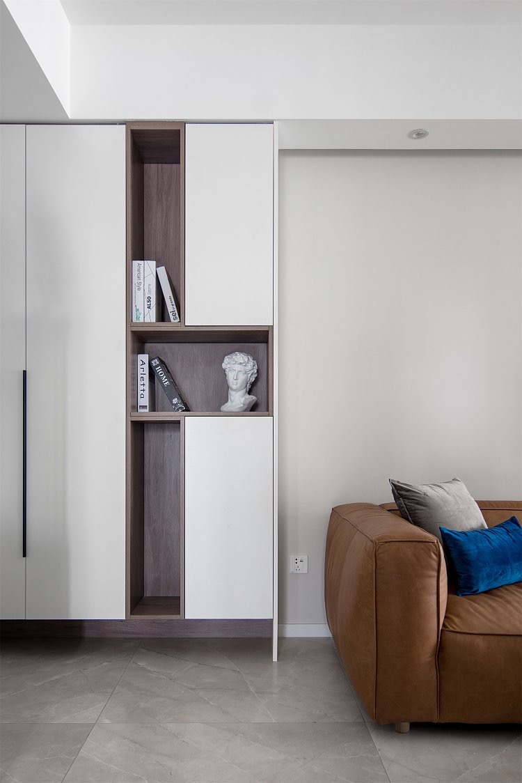 不走寻常路不坐寻常凳,客厅摆放餐桌椅效果图南北通透