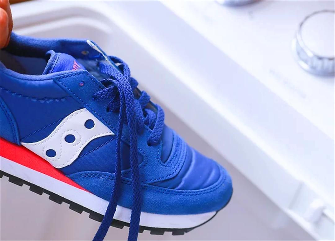 教你去除运动鞋臭的10个小窍门,运动鞋在家如何除臭