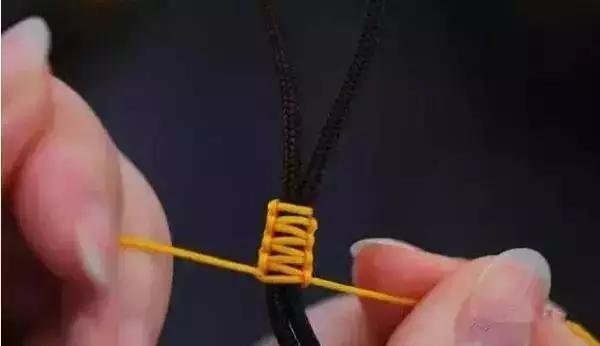 还在为穿绳子穿松紧带烦恼吗,还在为文玩打底烦恼吗