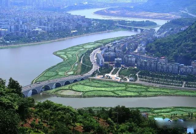 重庆面积第二大县城,重庆这座城市留下来有多难