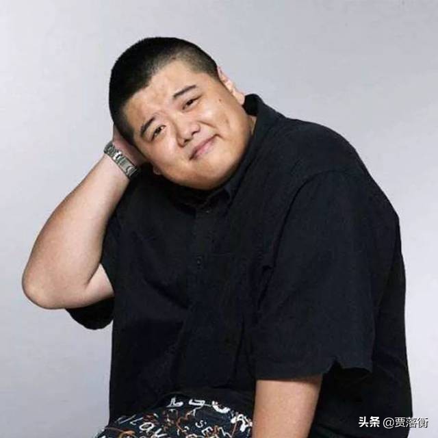 演艺圈的滥好人，吊70天威亚，近3亿票房的电影星爷只给他一万五